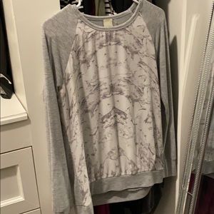 Gray top